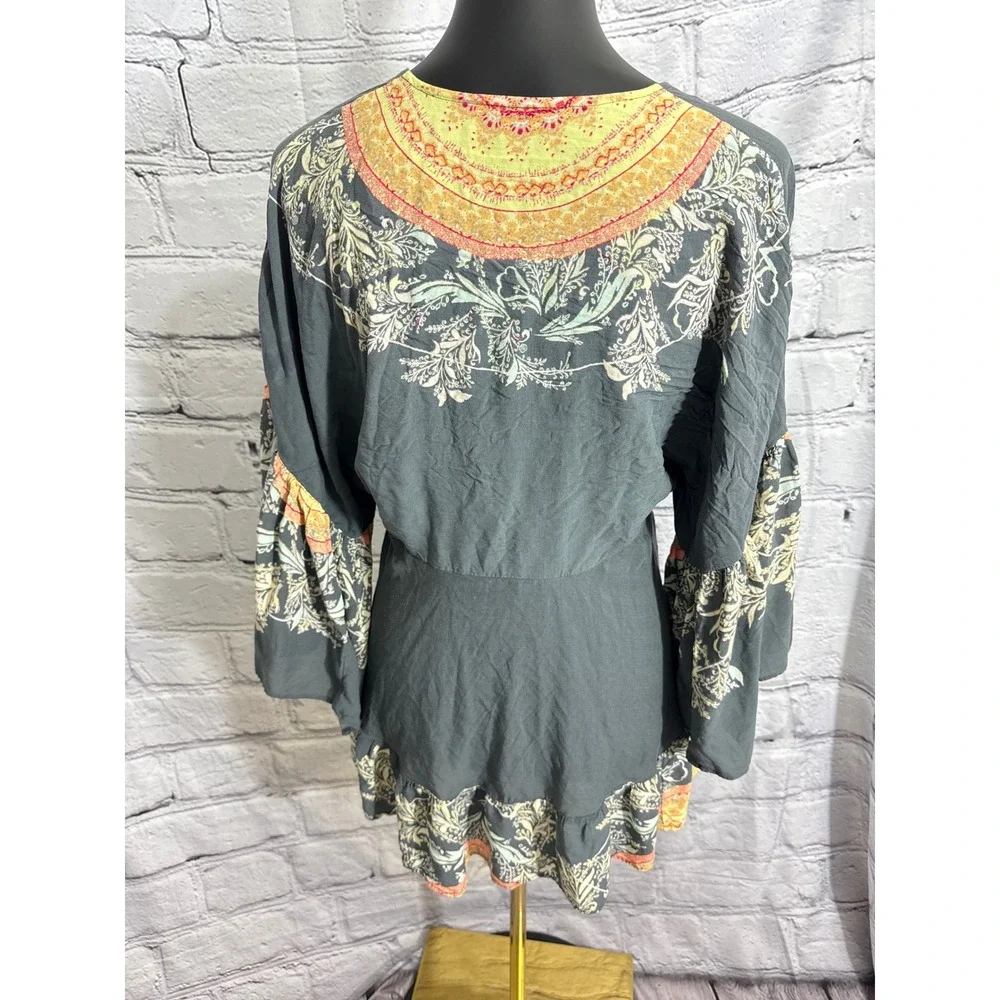 Free People Tunic Top Womens‎ XS Grey Yellow Sunrise Boho Ruffle Sleeve V Neck